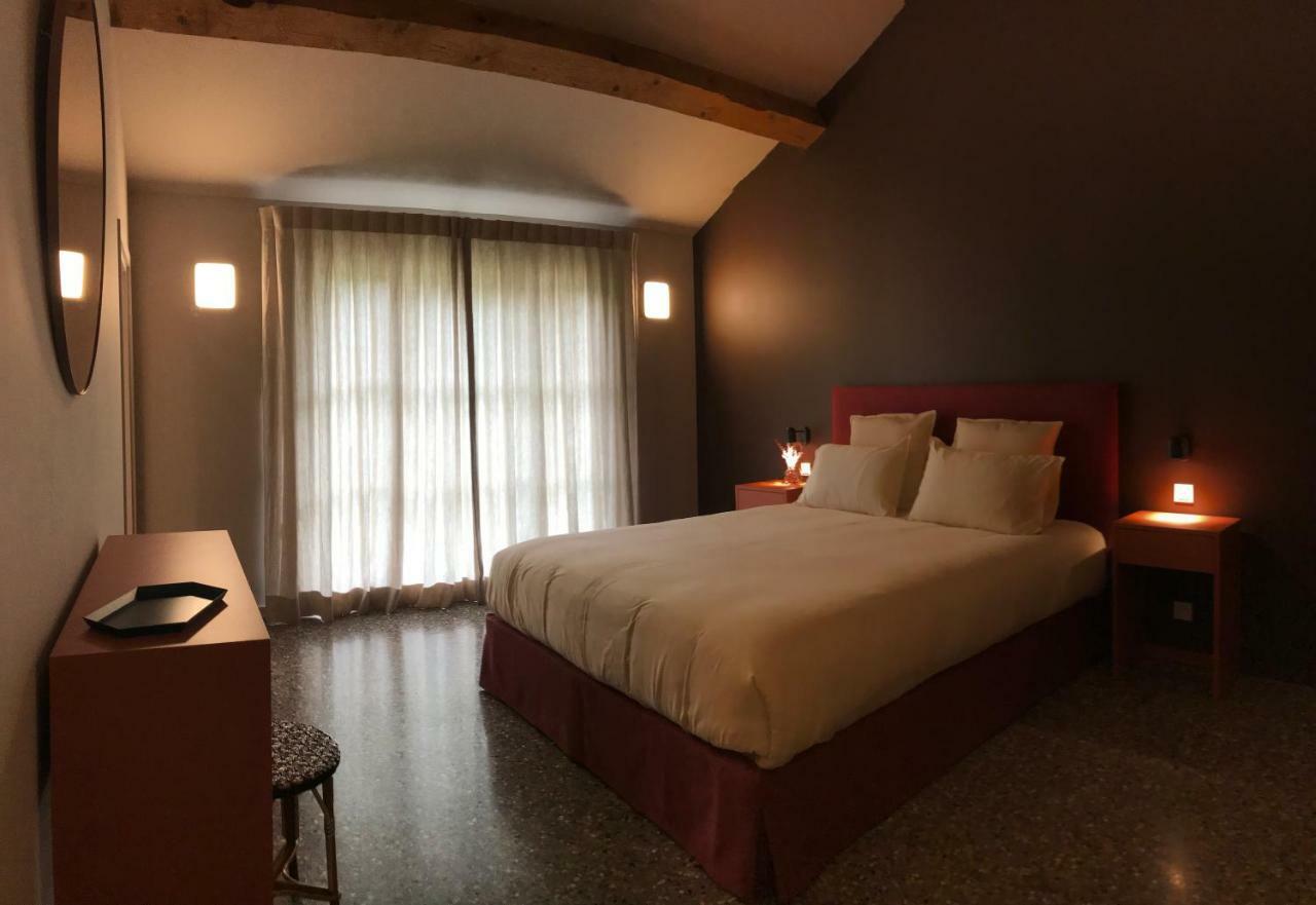 Le Cafe & La Forge Du Petit Badon Villa Salin-de-Giraud Eksteriør bilde